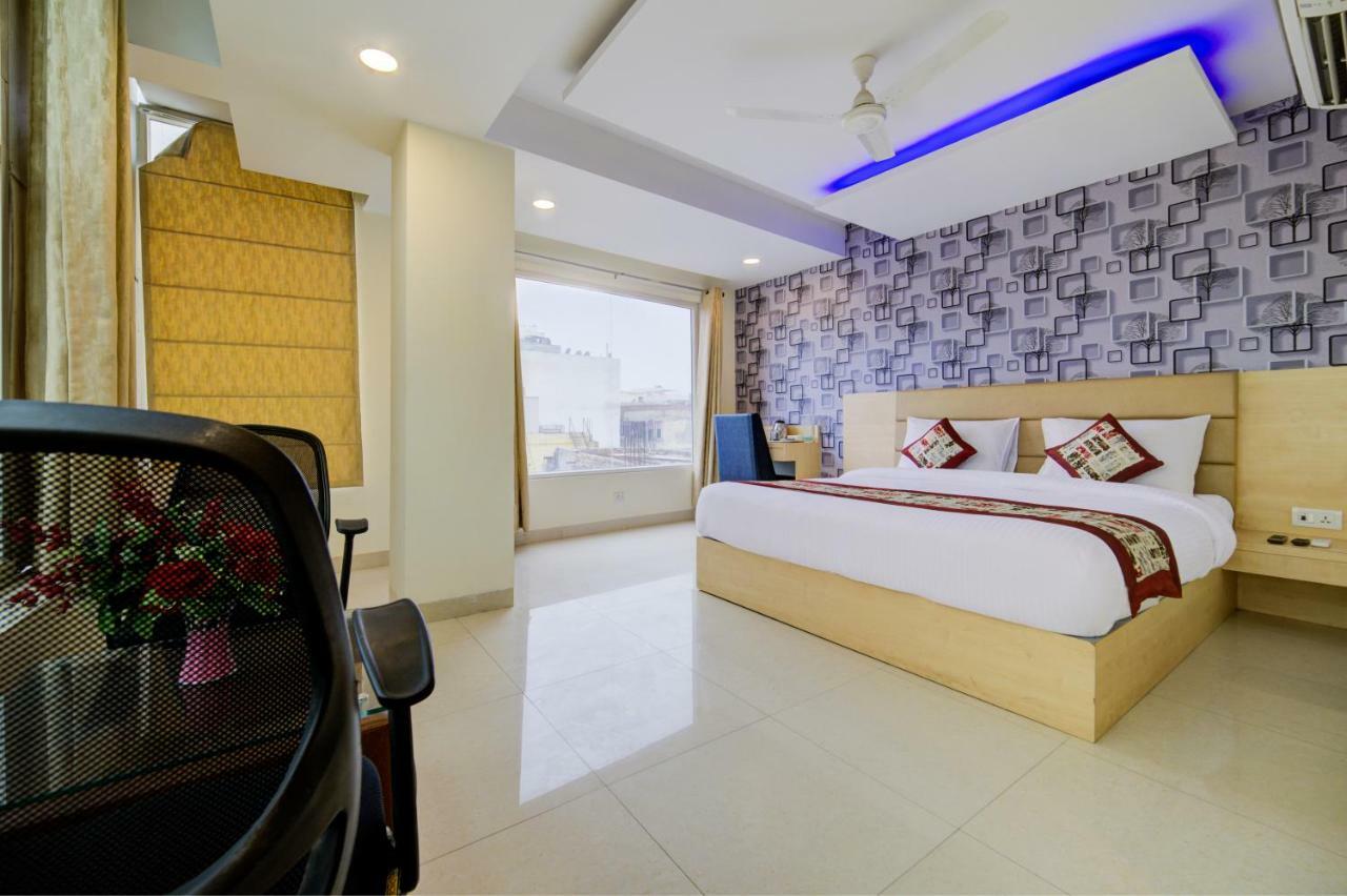 Airport Hotel Daya Capitol Nova Deli Quarto foto
